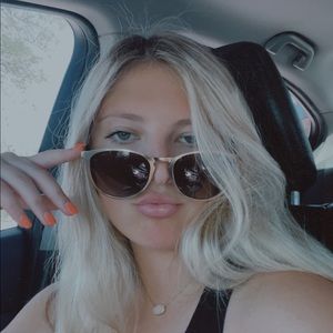 Meet your Posher, Merin